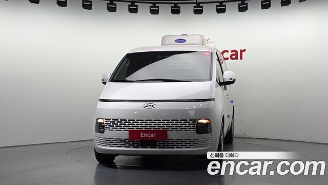 Hyundai Staria 2024 — photo 3