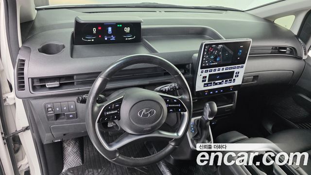 Hyundai Staria 2024 — photo 10