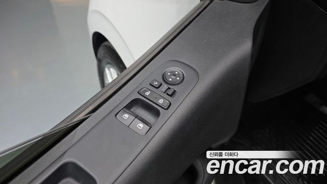 Hyundai Staria 2024 — photo 19