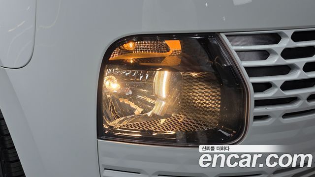 Hyundai Staria 2024 — photo 8