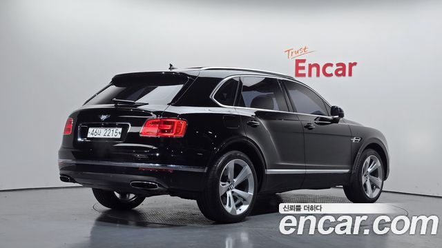 Bentley Bentayga 2018 — photo 2
