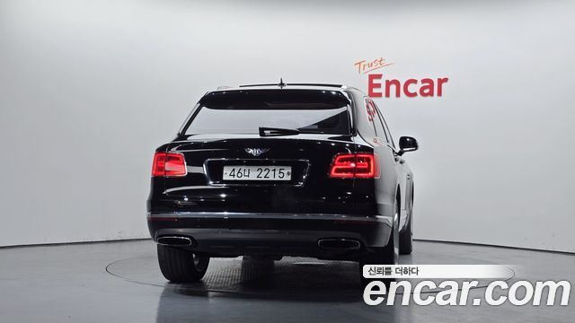Bentley Bentayga 2018 — photo 4