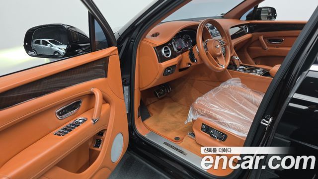 Bentley Bentayga 2018 — photo 10