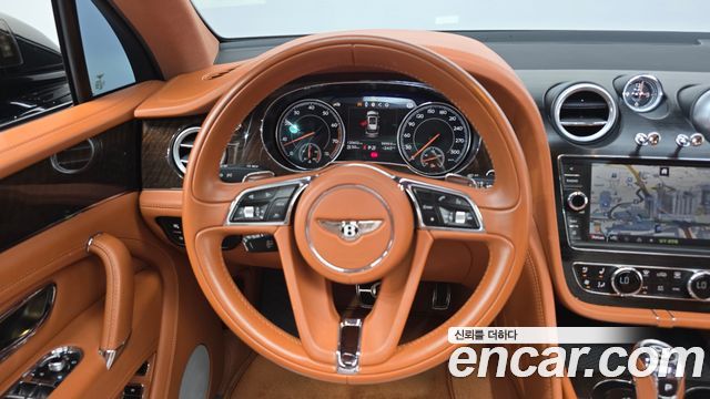 Bentley Bentayga 2018 — photo 13