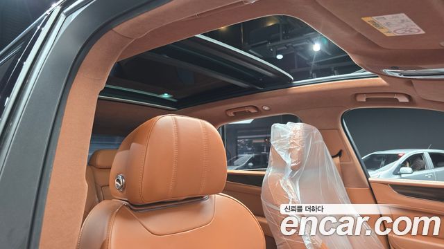Bentley Bentayga 2018 — photo 19