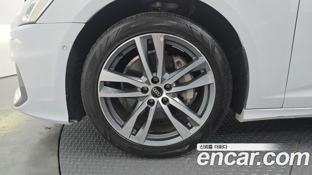 Audi A6 2021 — photo 5