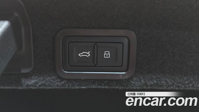 Audi A6 2021 — photo 26