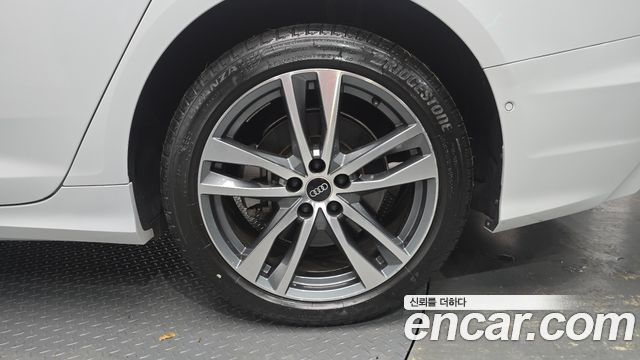 Audi A6 2021 — photo 7