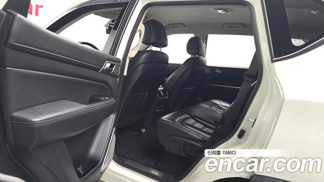 KG Mobility Rexton 2018 — photo 17