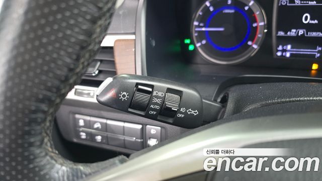 KG Mobility Rexton 2018 — photo 25