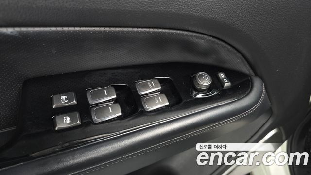KG Mobility Rexton 2018 — photo 29