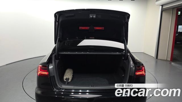 Audi A6 2016 — photo 20