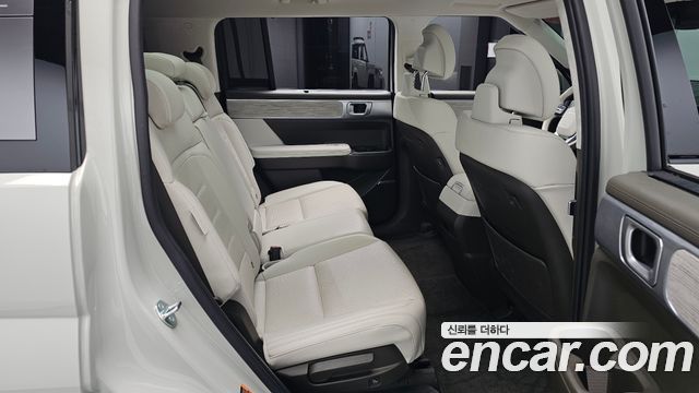 Hyundai Santafe 2024 — photo 18