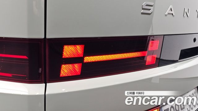 Hyundai Santafe 2024 — photo 9