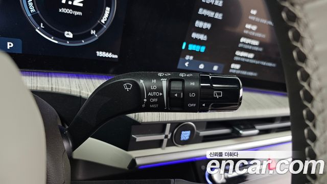 Hyundai Santafe 2024 — photo 32