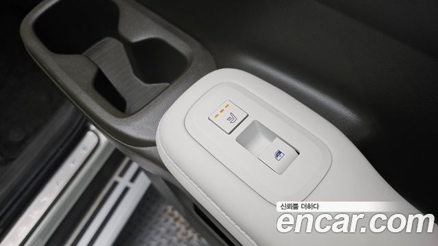 Hyundai Santafe 2024 — photo 35