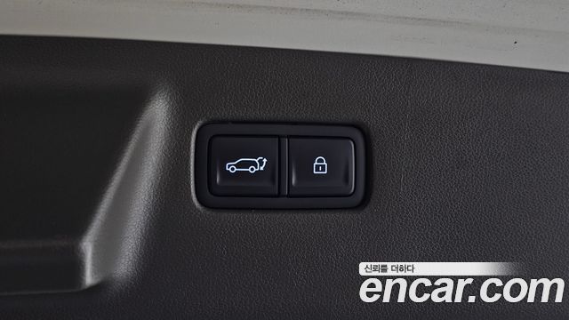 Hyundai Santafe 2024 — photo 38