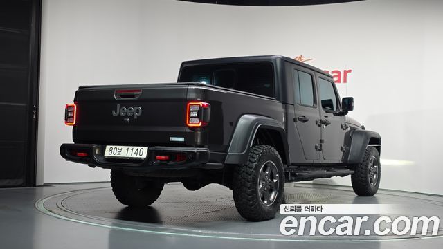 Jeep Gladiator 2021 — photo 2