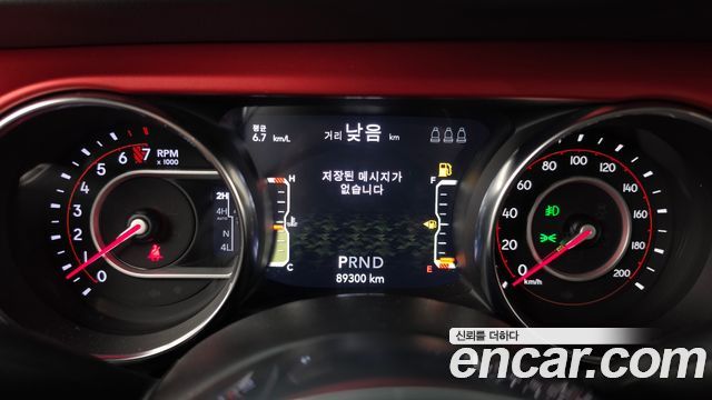Jeep Gladiator 2021 — photo 11
