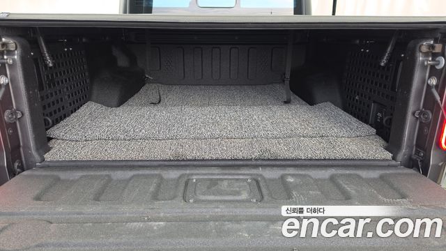 Jeep Gladiator 2021 — photo 26