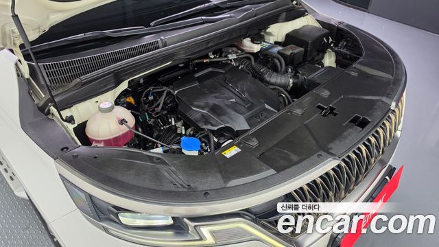 Kia Canival 2023 — photo 6