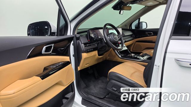 Kia Canival 2023 — photo 13