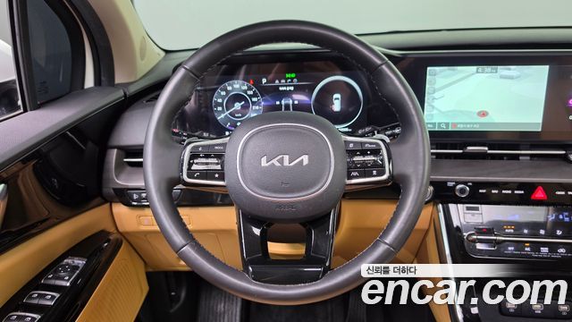 Kia Canival 2023 — photo 19