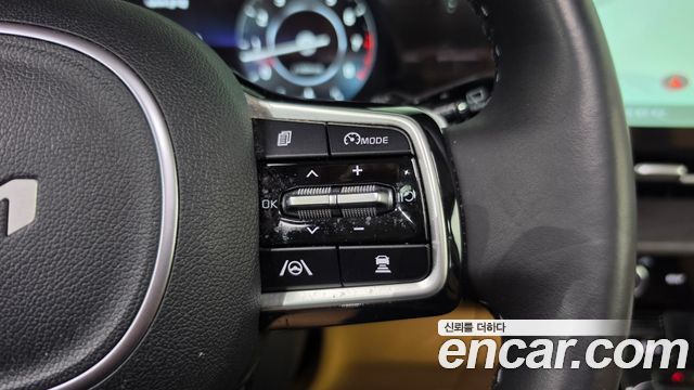 Kia Canival 2023 — photo 21