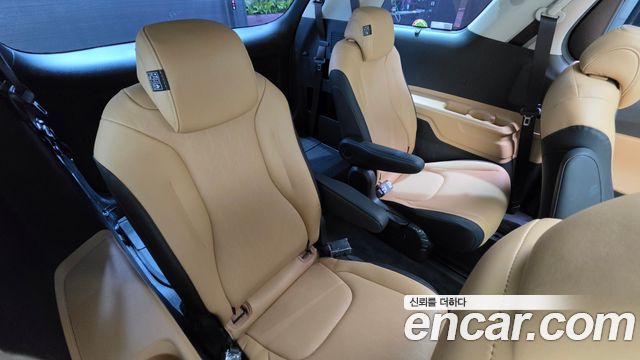 Kia Canival 2023 — photo 24