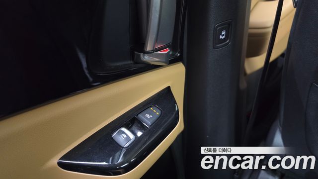 Kia Canival 2023 — photo 29