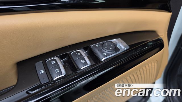 Kia Canival 2023 — photo 30