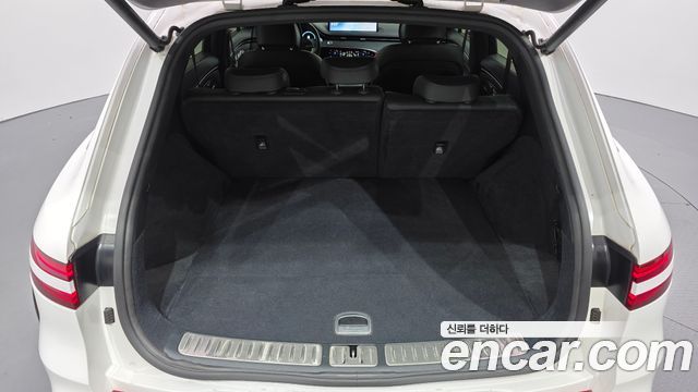 Genesis GV70 2022 — photo 22