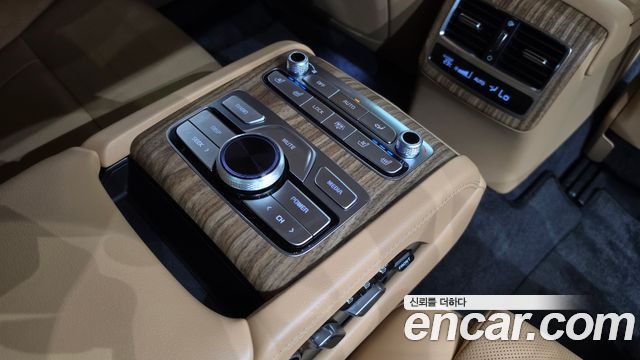 Kia K9 2023 — photo 25