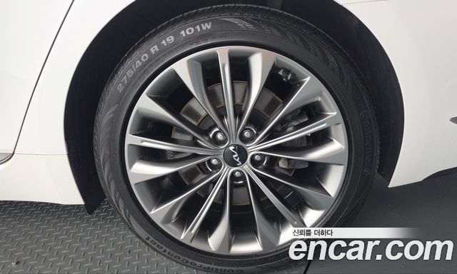 Kia K9 2023 — photo 7