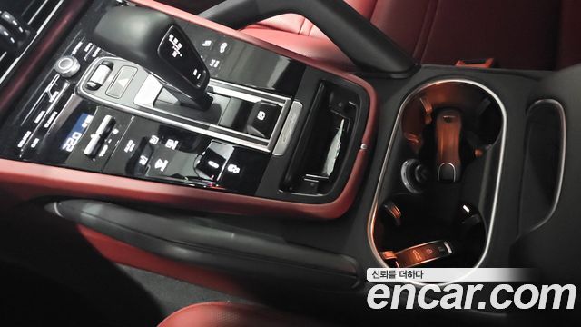 Porsche Cayenne 2023 — photo 5