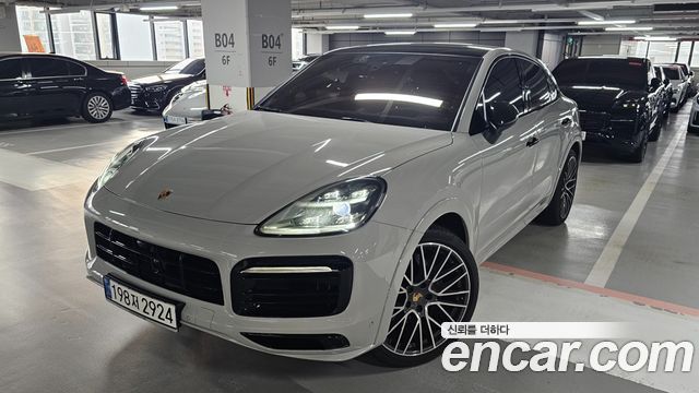 Porsche Cayenne 2023 — photo 11