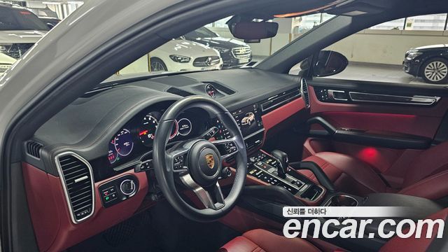 Porsche Cayenne 2023 — photo 14