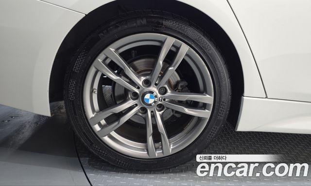 BMW 3-Series 2017 — photo 5