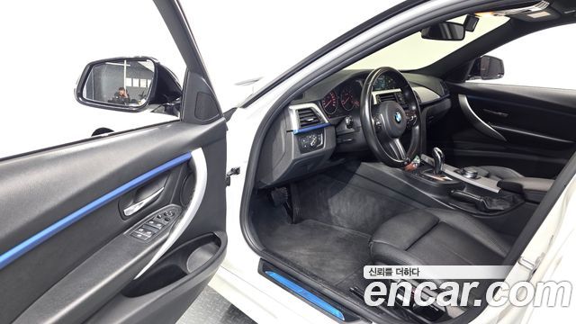 BMW 3-Series 2017 — photo 10