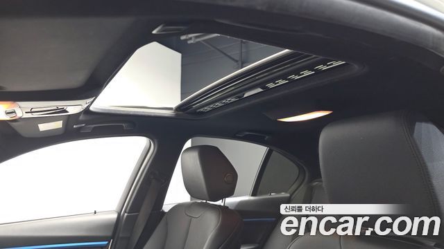 BMW 3-Series 2017 — photo 17