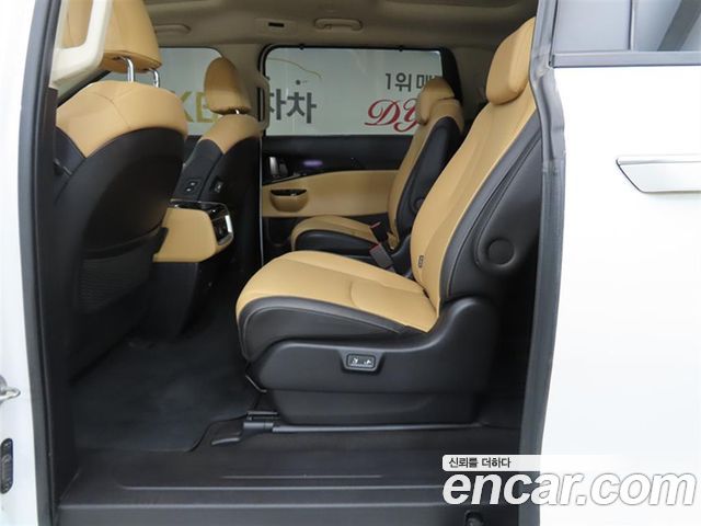 Kia Canival 2022 — photo 6