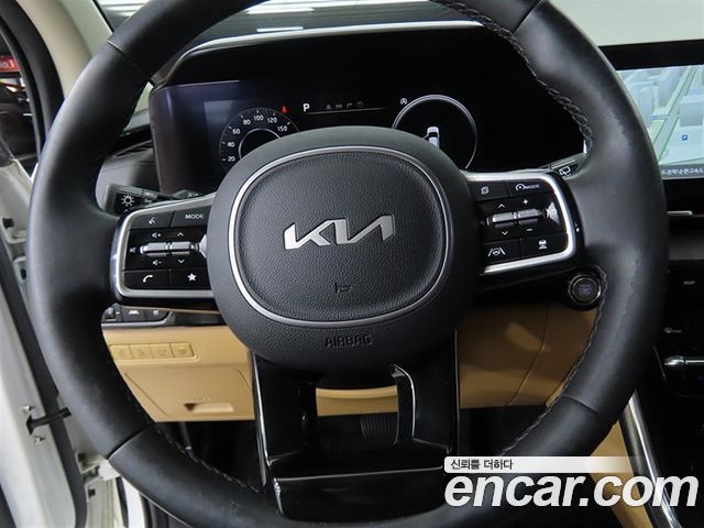 Kia Canival 2022 — photo 8