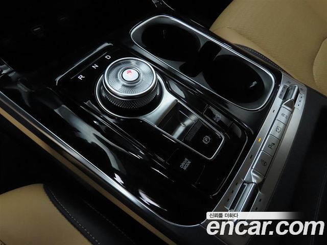 Kia Canival 2022 — photo 11