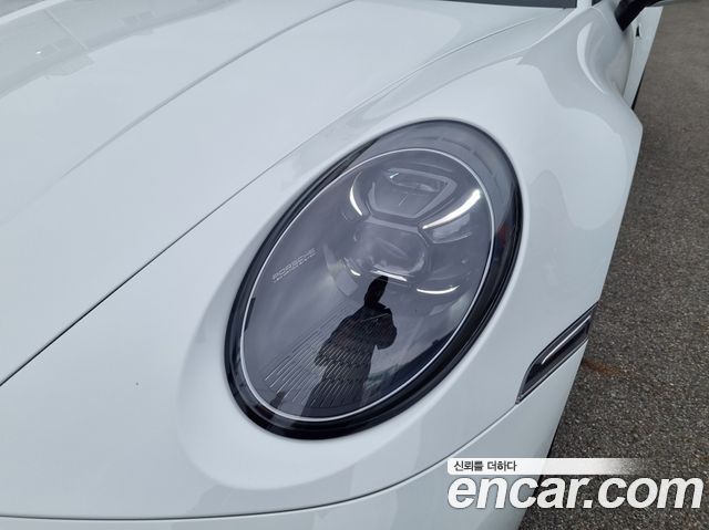 Porsche 911 2024 — photo 11
