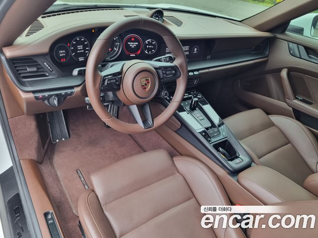 Porsche 911 2024 — photo 13