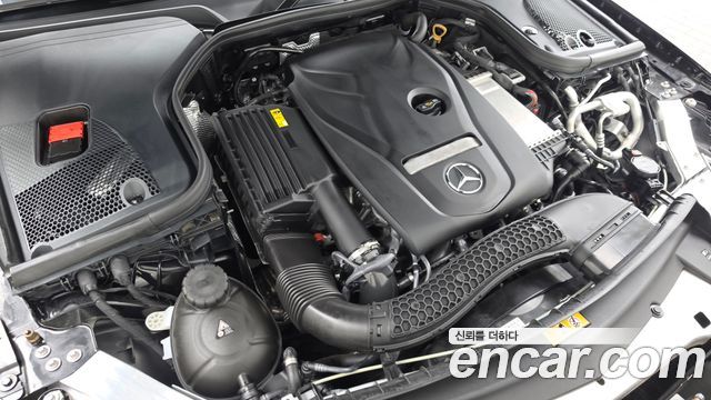 Mercedes-Benz E-Class 2023 — photo 6