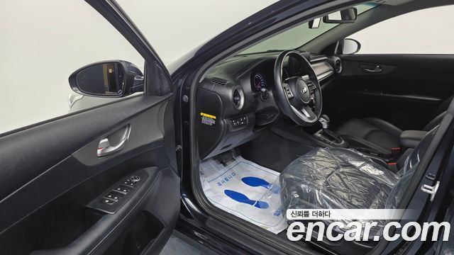 Kia K3 2019 — photo 10