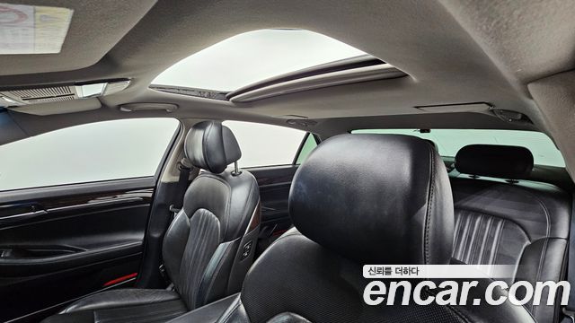 Genesis EQ900 2016 — photo 18