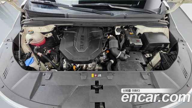 Kia Canival 2021 — photo 6