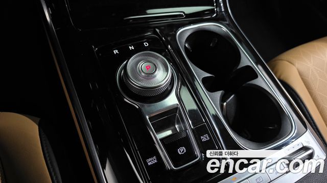 Kia Canival 2021 — photo 12